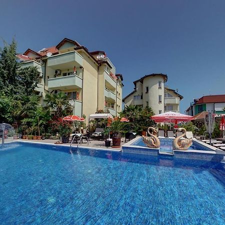 Family Hotel Gogov Sinemoretz Exteriör bild