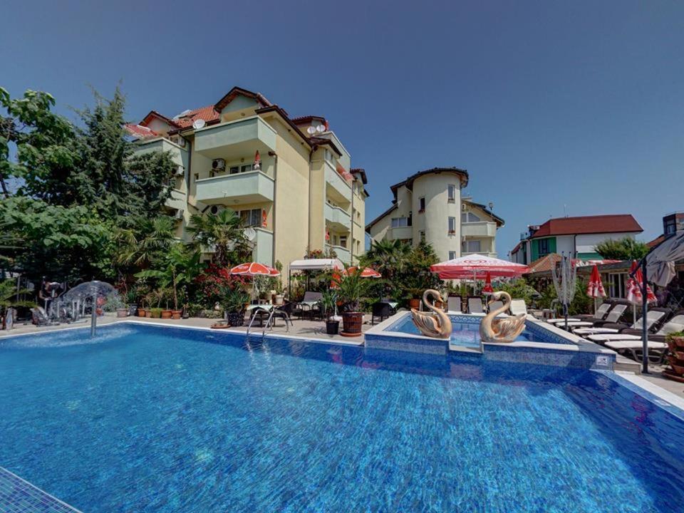 Family Hotel Gogov Sinemoretz Exteriör bild