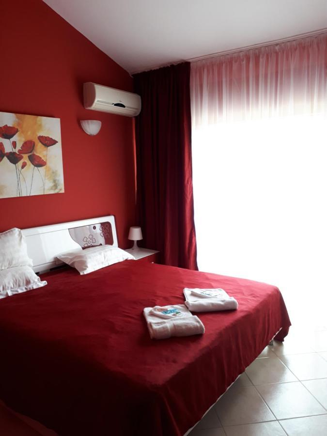 Family Hotel Gogov Sinemoretz Rum bild