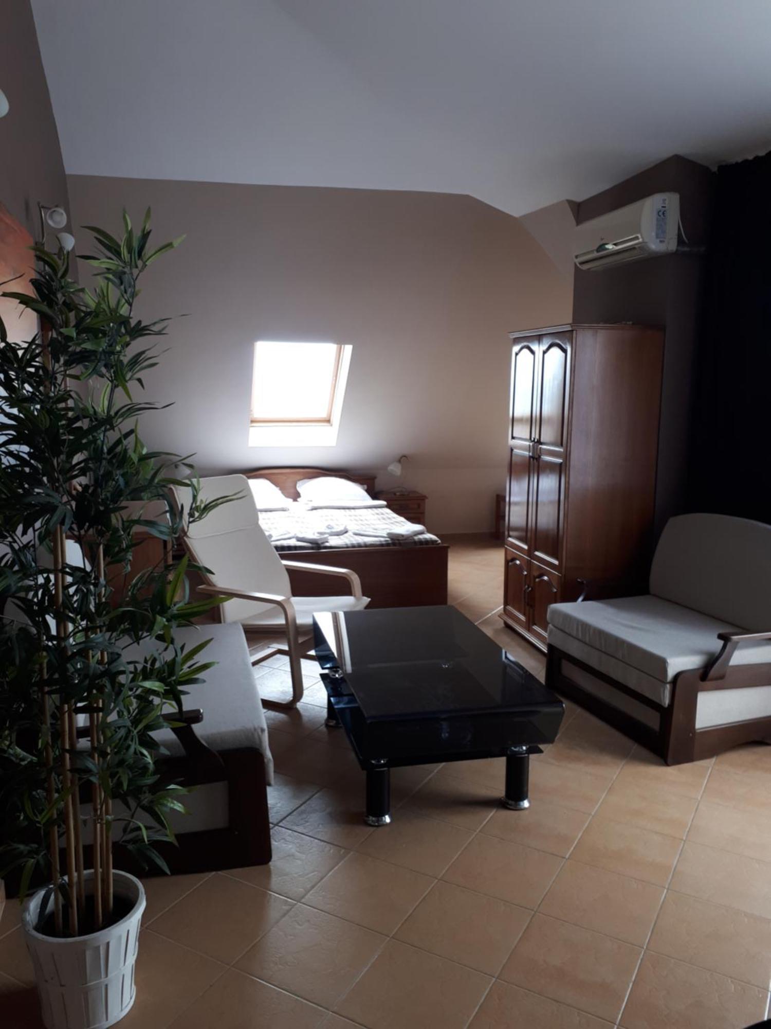 Family Hotel Gogov Sinemoretz Rum bild