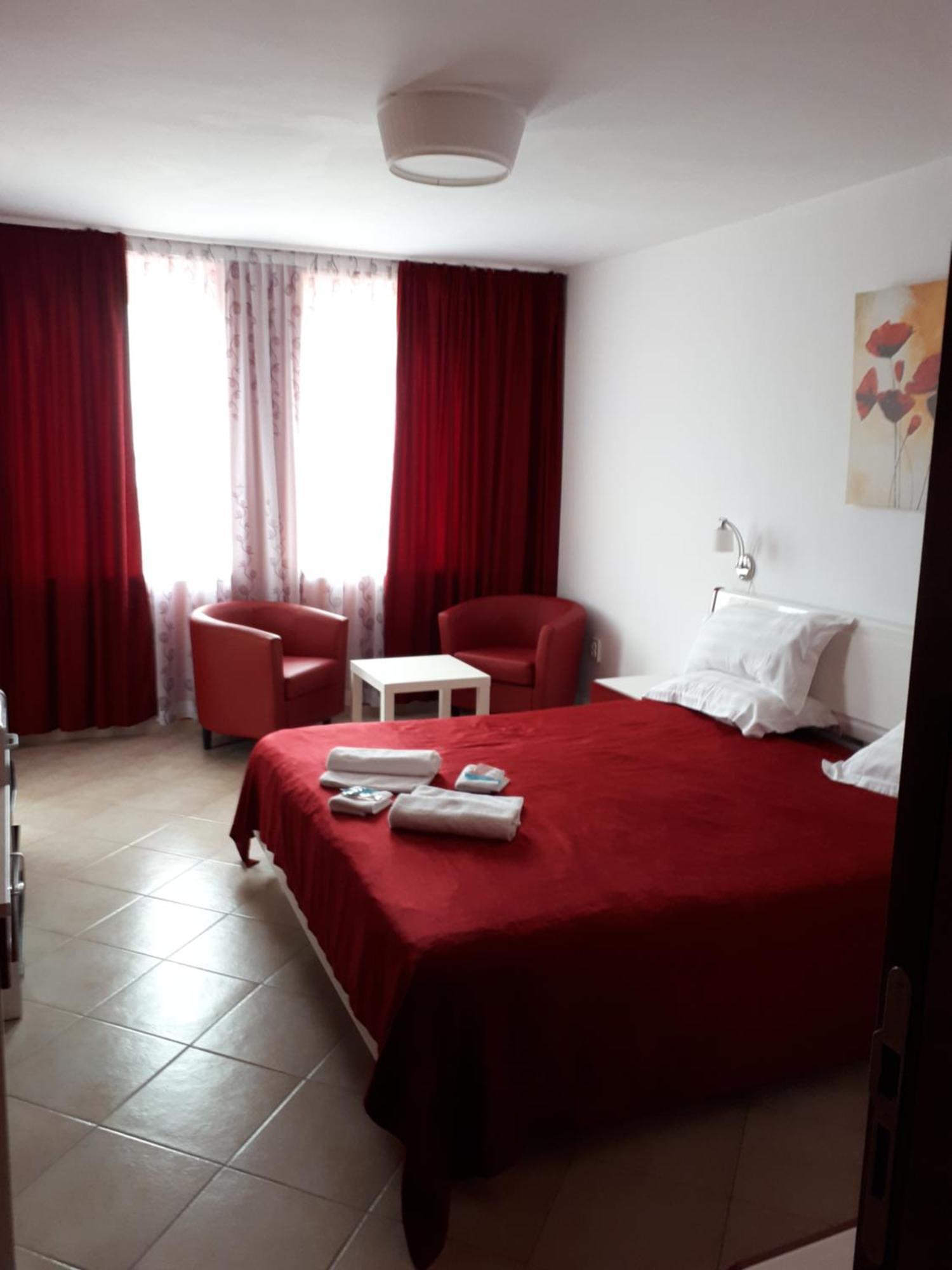 Family Hotel Gogov Sinemoretz Rum bild