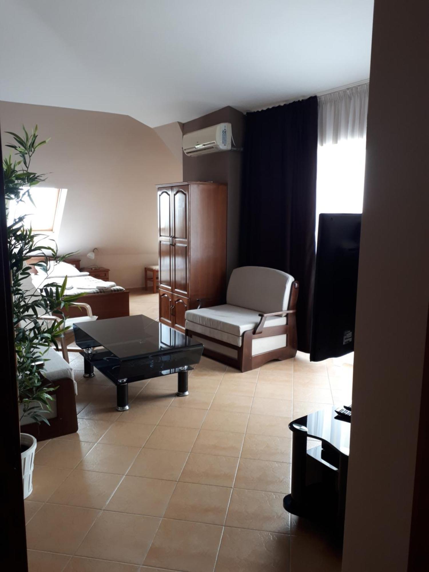 Family Hotel Gogov Sinemoretz Rum bild